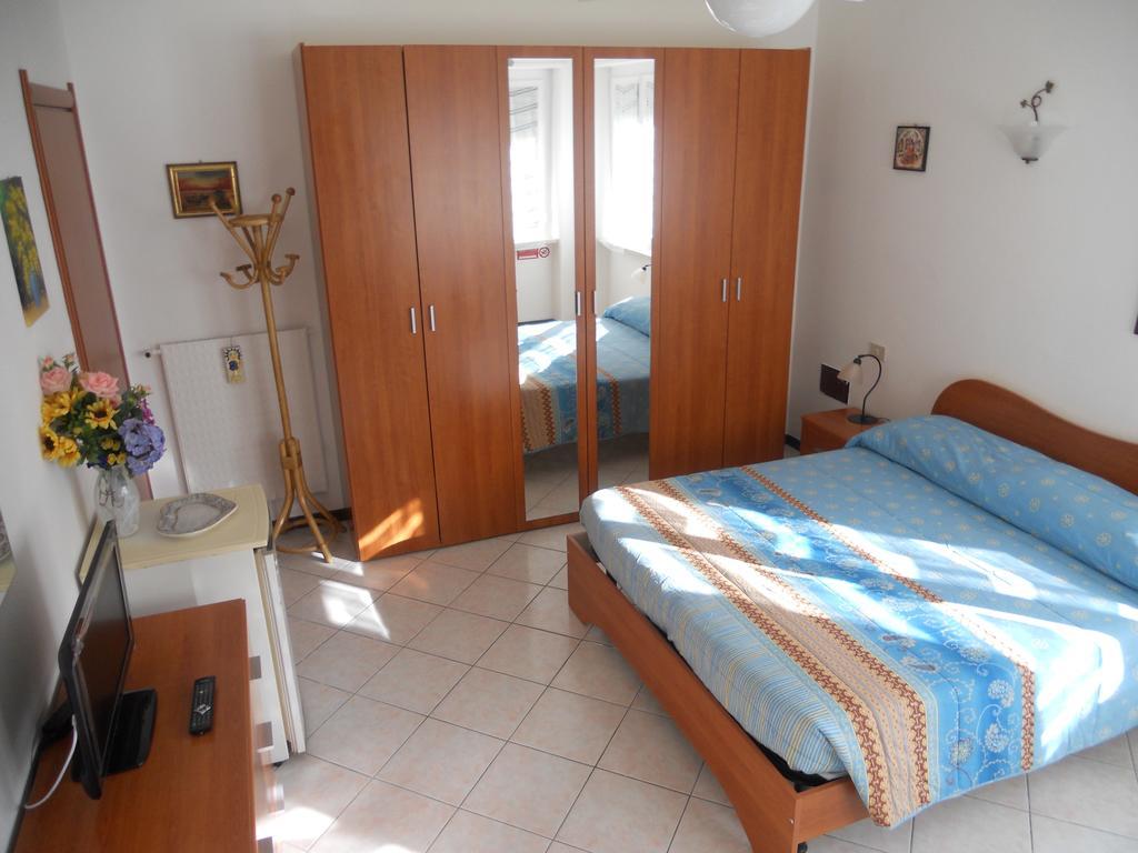 B&B Home Sweet Home Diano Marina Chambre photo